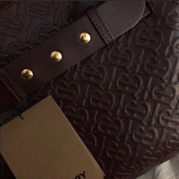 BURBERRY OXFORD EMBOSSED TRIPLE BELT PURSE NWT 1990.00 - Picture 8 of 11